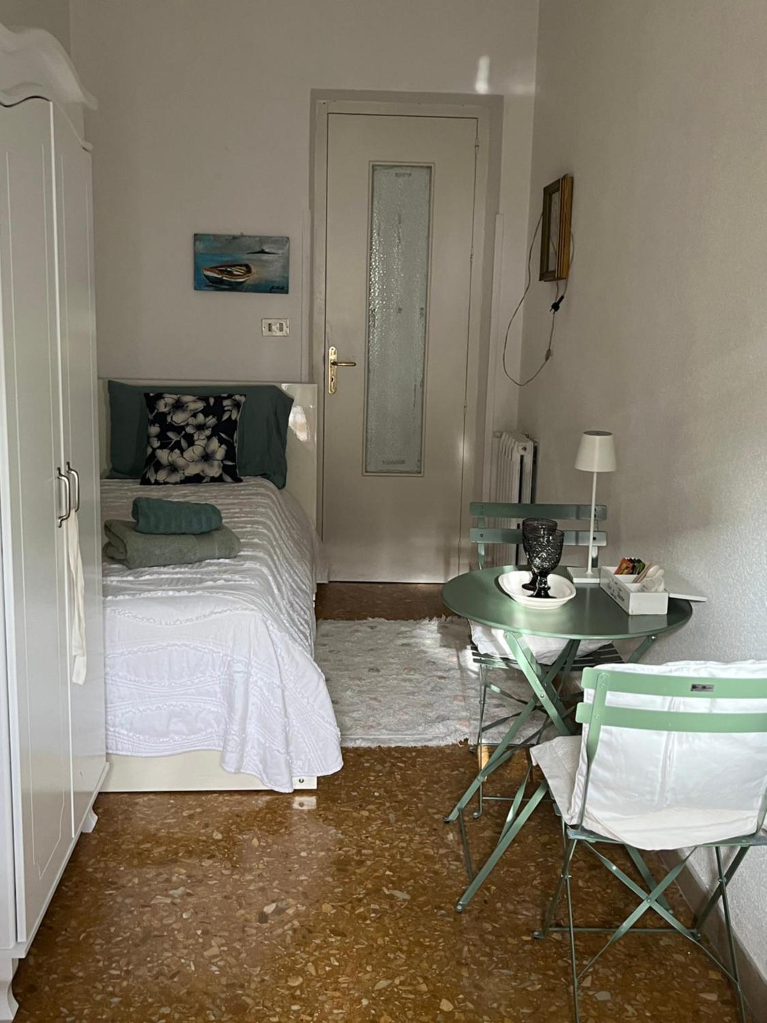 A Casa Del Console Apartment Mondello Exterior photo